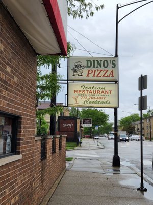 Dino's Pizza by null