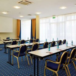 H+ Hotel Stade - Meeting Room