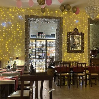 Diadema - Interior - Italian Near Me - Rome, RM Diadema - Interior - Italian Near Me - Rome, RM
