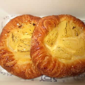 Paris Baguette - Bakeries Near Me - Cheshire, Connecticut