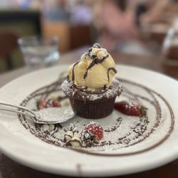 Lynora's Italian Restaurant - Nutella lava cake