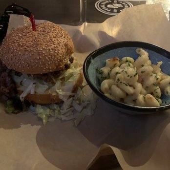 Pedal Haus Brewery - Green chili burger and a side of mac n cheese - Breweries Near Me - Phoenix, Arizona Pedal Haus Brewery - Green chili burger and a side of mac n cheese - Breweries Near Me - Phoenix, Arizona