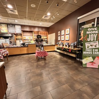 Panera Bread - Salad Near Me - Everett, Washington