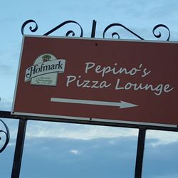 Pepino's Pizza Lounge