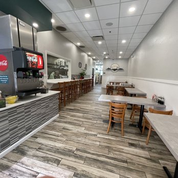 Dangela's Dumplings - Dining area - Dim Sum Near Me - Libertyville, Illinois