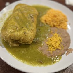 La Rockita - Chile Verde Burrito chimi styl