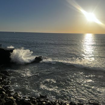 Sunset Cliffs Caves - Parks Near Me - San Diego, California
