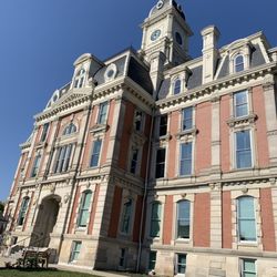 Hamilton County Courthouse - Courthouse in morning sun