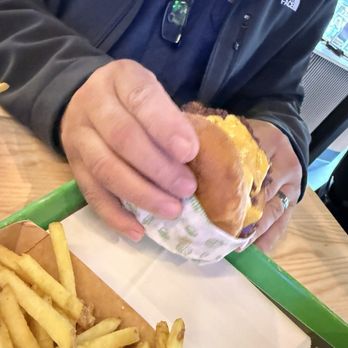 Holy Cow - Burger - Burgers Near Me - Bergen, 12