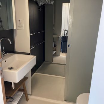 Zoku Amsterdam - Bathroom - Hotels Near Me - Amsterdam, New Hampshire Zoku Amsterdam - Bathroom - Hotels Near Me - Amsterdam, New Hampshire