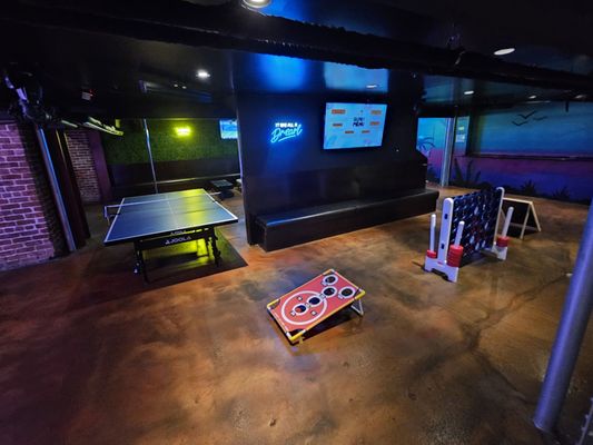 Cali's Sports Bar & Kitchen by null