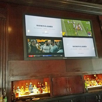 BJ's Restaurant & Brewhouse - New American Near Me - Glendale, California