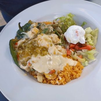 El Milagro Azteca - Poblano stuffed with seafood - Mexican Near Me - St. Louis, Missouri El Milagro Azteca - Poblano stuffed with seafood - Mexican Near Me - St. Louis, Missouri
