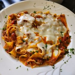 Rosie's Pizzeria - Pappadelle Bolognese