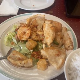 Forgot to take a photo before we started digging into the Spicy Salted Squid, Shrimp & Scallops. Always delicious. Forgot to take a photo before we started digging into the Spicy Salted Squid, Shrimp & Scallops. Always delicious.