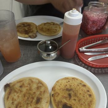 Marilus Bakery - pupusa revuelta & chicharron con queso! - Coffee & Tea Near Me - Long Beach, California Marilus Bakery - pupusa revuelta & chicharron con queso! - Coffee & Tea Near Me - Long Beach, California