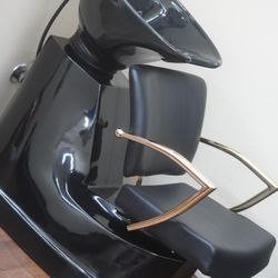 Prolific Barber Studio - Hair wash station
