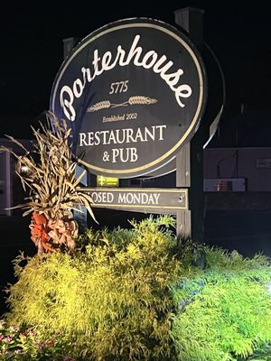 Porterhouse Restaurant & Pub by null