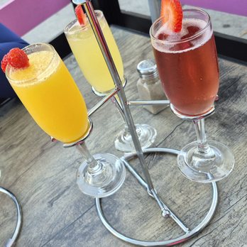 Madres Brunch - Mimosas flight - Breakfast & Brunch Near Me - Long Beach, California Madres Brunch - Mimosas flight - Breakfast & Brunch Near Me - Long Beach, California