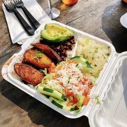 Soy Cubano - Black bean plate