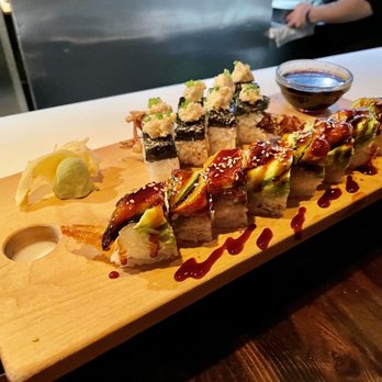 SUSHI DOKKU Japanese Restaurant - Dragon roll and California Roll - Sushi Bars Near Me - Chicago, Illinois