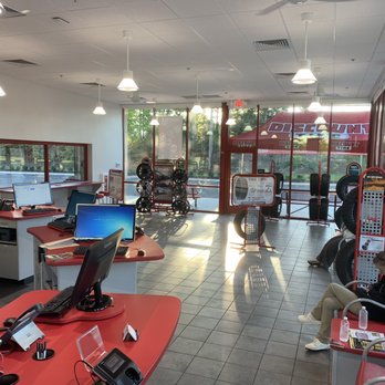 Discount Tire - Clean & Organized Store - Tires Near Me - Marietta, Georgia Discount Tire - Clean & Organized Store - Tires Near Me - Marietta, Georgia