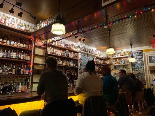 Old Kentucky Bourbon Bar by null