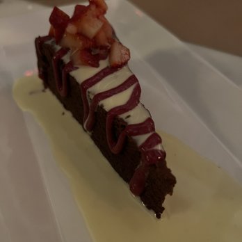Reds' Bistro - Flourless chocolate cake - New American Near Me - Loomis, California
