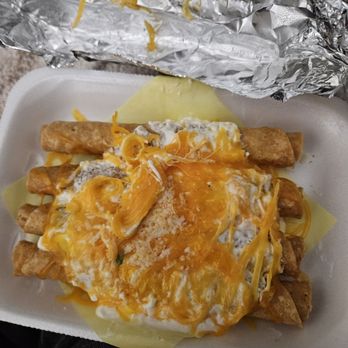 Don Roman - 4 rolled cheese & sour cream - Tacos Near Me - San Diego, California Don Roman - 4 rolled cheese & sour cream - Tacos Near Me - San Diego, California