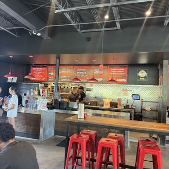 Hattie B's Hot Chicken - Memphis - Chicken Shop Near Me - Memphis, Tennessee