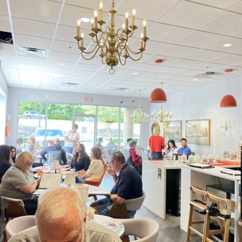 Besties - Dining area - Empanadas Near Me - Alpharetta, Georgia Besties - Dining area - Empanadas Near Me - Alpharetta, Georgia