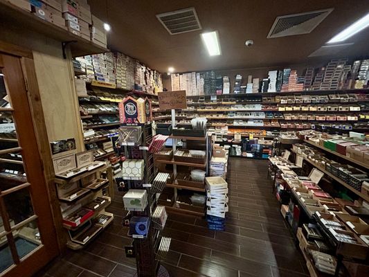 Elite Cigar Cafe by null