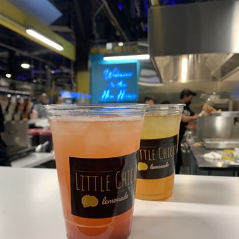 4 Hens Creole Kitchen - Strawberry Lemonade and Arnold Palmer - Cajun/Creole Near Me - St Louis, Missouri