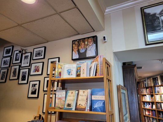 Landmark Booksellers | Franklin, Tennessee by null