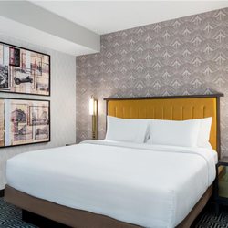 Hilton Garden Inn Indianapolis Downtown - Guest room