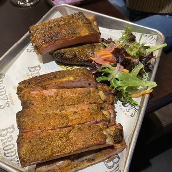 Brody's Restaurant - Juicy tender ribs - Barbeque Near Me - Sacramento, California