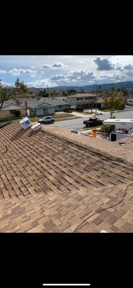 Slide of I Can Roofing