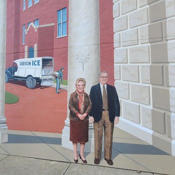 The Terminal Public House - Outside the mural - Bars Near Me - Terre Haute, Indiana
