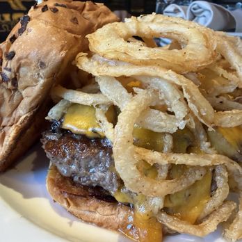 Ike's Minnetonka - Ikes Roadhouse Steak Burger - Steakhouses Near Me - Minnetonka, Minnesota Ike's Minnetonka - Ikes Roadhouse Steak Burger - Steakhouses Near Me - Minnetonka, Minnesota