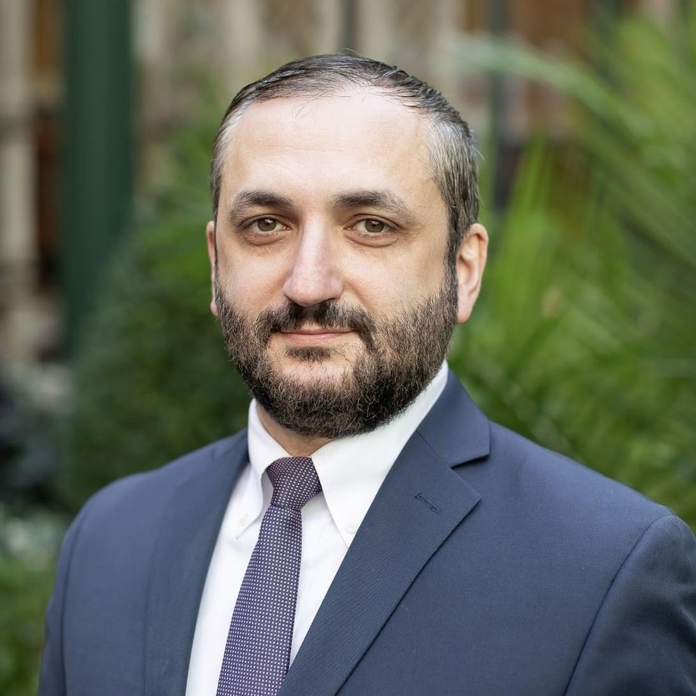 Peter Cossio's Instagram, Twitter & Facebook on IDCrawl