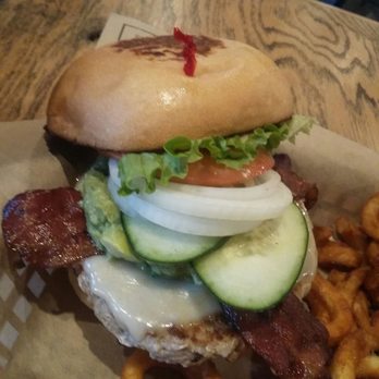 LA Burger - Wonderful presentation - Burgers Near Me - Richardson, Texas