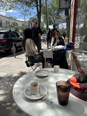 MOLA CAFE/MARKET by null