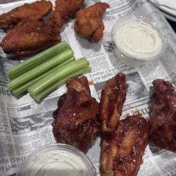 Stoney Point Pub - BBQ and Buffalo wings!