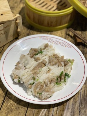 Ying Dim Sum 88 蓝天点心 by null