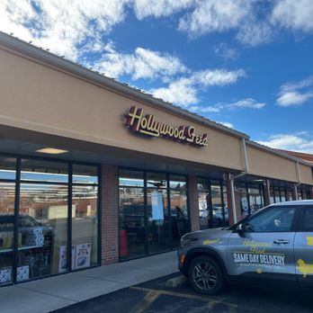 Hollywood Feed - Pet Stores Near Me - Dayton, Ohio Hollywood Feed - Pet Stores Near Me - Dayton, Ohio