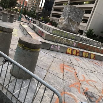 The Norfolk Confederate Monument - As of June 22, 2020 this is what Norfolks monument looks like.  Thanks BLM. - Landmarks & Historical Buildings Near Me - Norfolk, Virginia