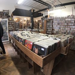 Music Bazar - Rows of wonderful vinyl!