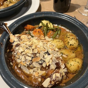 La Jacobine - Duck Tajine with dates and almonds - Tea Rooms Near Me - Paris, 75