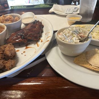Darryl's Wood Fired Grill - Artichoke Spinach Dip 3-way sampler! - New American Near Me - Greensboro, North Carolina