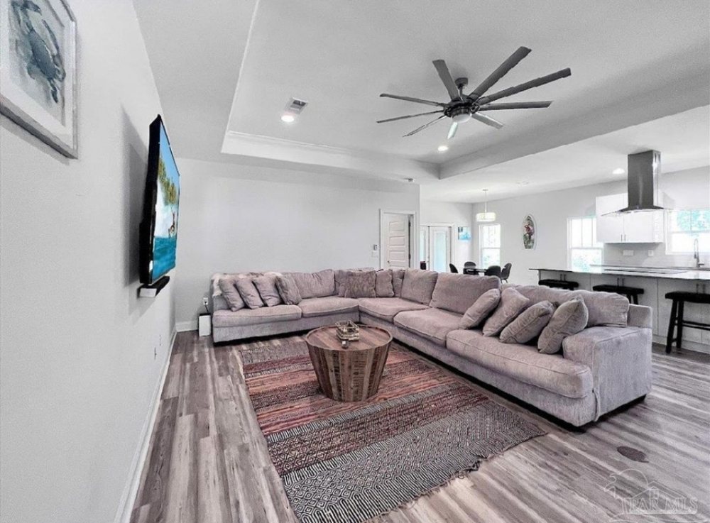 Slide of Southern Excellence Contracting